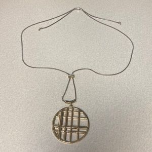 White House back market necklace